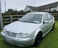 1.4 petrol
Bora 2005 - Image 3/6