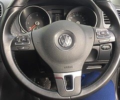 Volkswagen Golf 1.6 TDi - Image 9/9