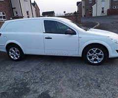 Vauxhall Astra Van (Club 1.7 CDTi ecoFLEX Van) 2013 - Image 4/4