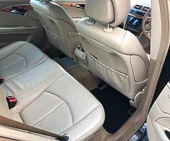 E220 Mercedes 2007 - Image 6/9