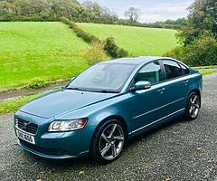 2008 Volvo S40 Lux Pack 2.0 D - Long MOT and Full Service History! Stunning Car!