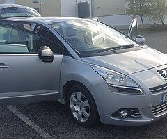 Peugeot 5008 - Image 7/10