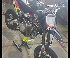 Stomp 140 supermoto 2017