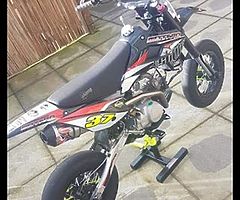 Stomp 140 supermoto 2017