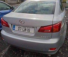 Lexus is2200