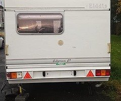 Very clean 2-3 berth everything working 100 percent all electrics, lights,etc