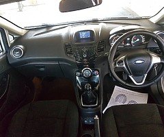 2016 Ford Fiesta Zetec 1.5 TDCi 75PS - Image 8/9