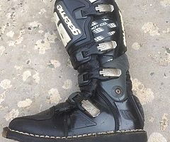 Mx boots