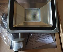 100w sensor led flood lights - Image 4/5