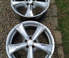 4 Item of alloy wheels for renowation - Image 1/2