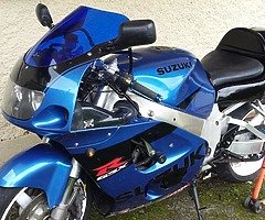 Suzuki srad 750