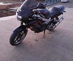 Honda VTR 1000 Firestorm - Image 7/10