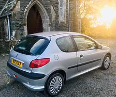 2004 Peugeot 206 1.1 petrol - Full 12 months MOT and only 73,000 miles (timing belt changed)