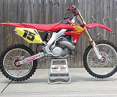 Motocross Bikes honda yamaha suzuki