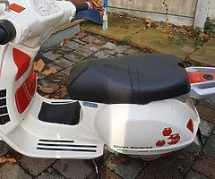 Electric moped - Image 3/4