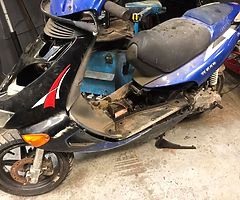 Cheap sr125 scooter parts