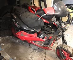 Cheap sr125 scooter parts