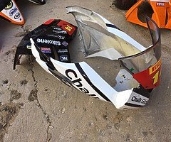 ZX6R race bodywork and tank - Image 7/10