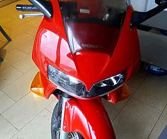 Honda vfr 800 fi