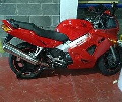 Honda vfr 800 fi - Image 4/6