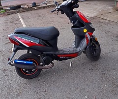 Keeway Hurricane Moped