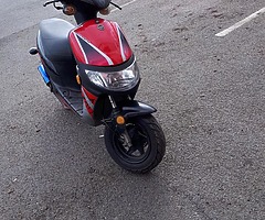 Keeway Hurricane Moped