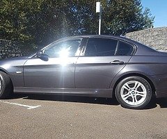 BMW E90 '2008 NCT,TAX perfect condition! Low tax, 2.0 Diesel 177 HP! - Image 4/9