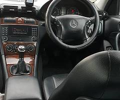 Mercedes-Benz C-Class - Image 6/10