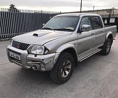 2004 Mitsubishi L200 Warrior Crew cab 5 seats Tax 333e Leather air con