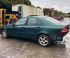 Petrol merc
Welded diff slab/track car - Image 4/4