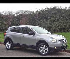 Manual Nissan Qashqai (Low KMs)