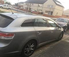 Toyota Avensis estate tourer