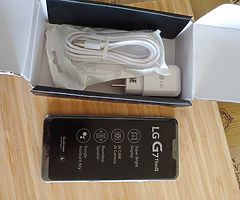 LG G7 ThinQ UNLOCKED Smartphone, Mint condition - Image 3/6