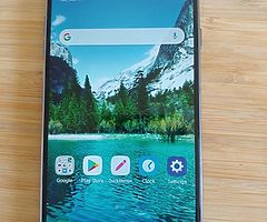 LG G7 ThinQ UNLOCKED Smartphone, Mint condition - Image 4/6