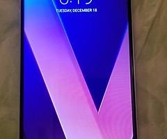 LG V30 smartphone UNLOCKED in mint condition - Image 3/5