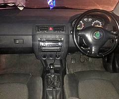 Hi sell me Skoda Fabia 1.2 petrol fresh Nct yesterday 21.12.2020 car very well driving like new swap - Image 1/7