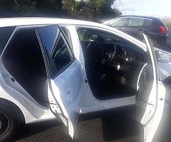 TOYOTA AURIS 1.4 DIESEL D4D - Image 6/7