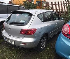 04 Mazda 3 - Image 4/4