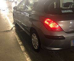 Peugeot 308 2009 - Image 8/9