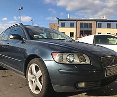 Volvo V50 fresh test and taxed