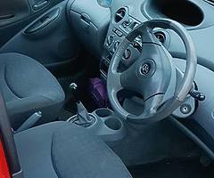 Toyota yaris, 1 liter, 2003, manual - Image 5/6