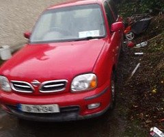 2001 Nissan micra