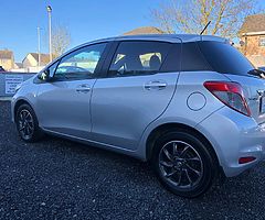 2013 Toyota Yaris Finance this car from €35 P/W - Image 6/10