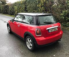 Mini Cooper One D 1.6 Diesel tax and test 2009 - Image 8/10