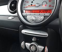 Mini Cooper One D 1.6 Diesel tax and test 2009 - Image 9/10