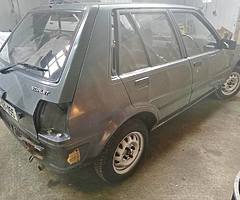 Boxy starlet