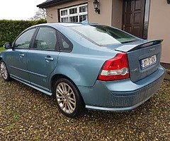 Clean 07 volvo s40