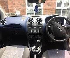 Ford Fiesta - Image 10/10