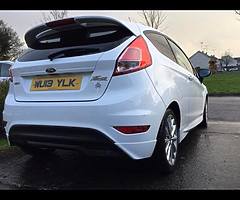 2013 Ford Fiesta Zetec S 1.6 tdci - Image 8/10