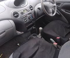 Toyota Yaris vvt.i - Image 4/5